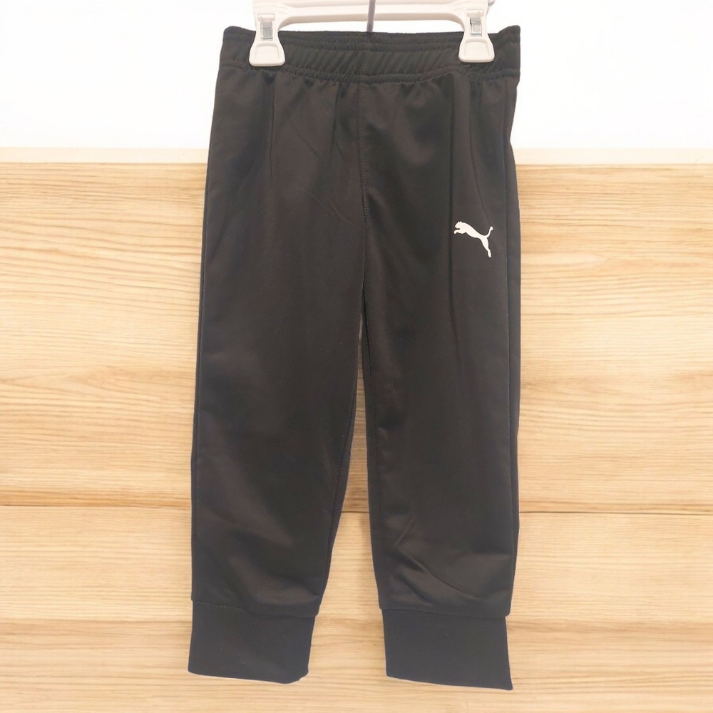Puma Black and White Short Sleeve Tee with Iconic Logo - Picture 5 of 7